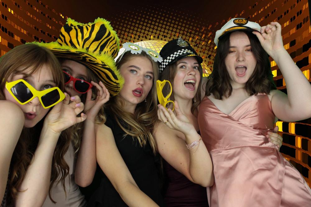 Christ School Prom | View more photos from the event at gallery.myphotoboothexperience.co.uk/u/MyPhotoBoothExperienceLtd/Christ-School-Prom